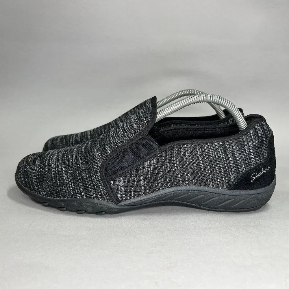 Skechers Women's Size 10 Breathe Easy‎ Like Crazy Slip-On Athletic Shoes